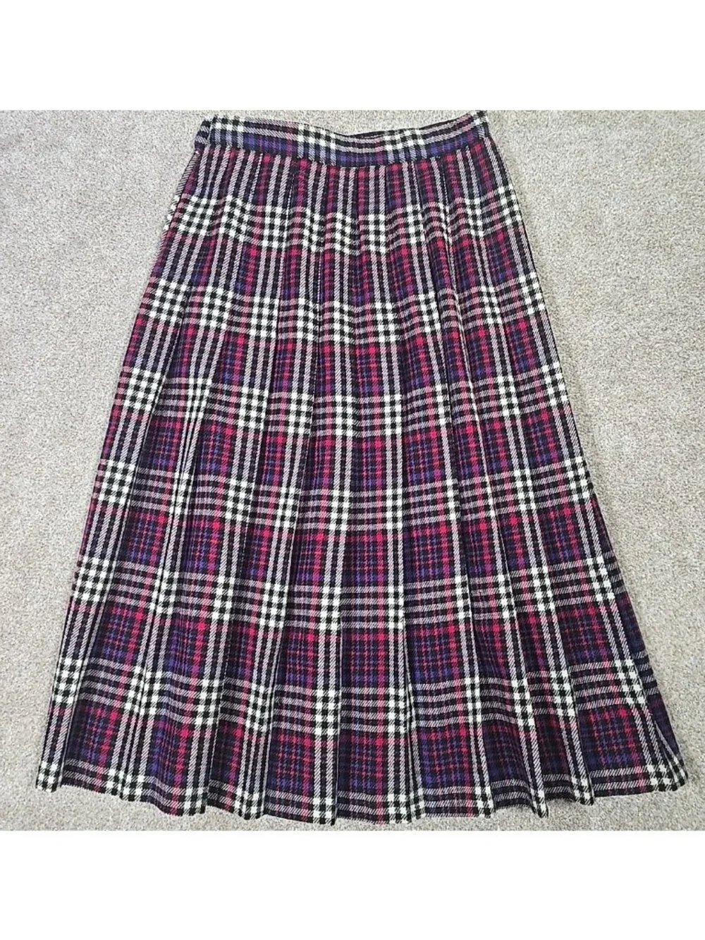 Leslie Fay Plaid Pleated Skirt Mid Length Poly Wool Blend USA Made Women's 12